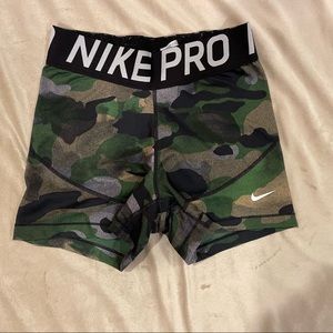 NIKE DRY FIT SPANDEX SHORTS SIZE XS